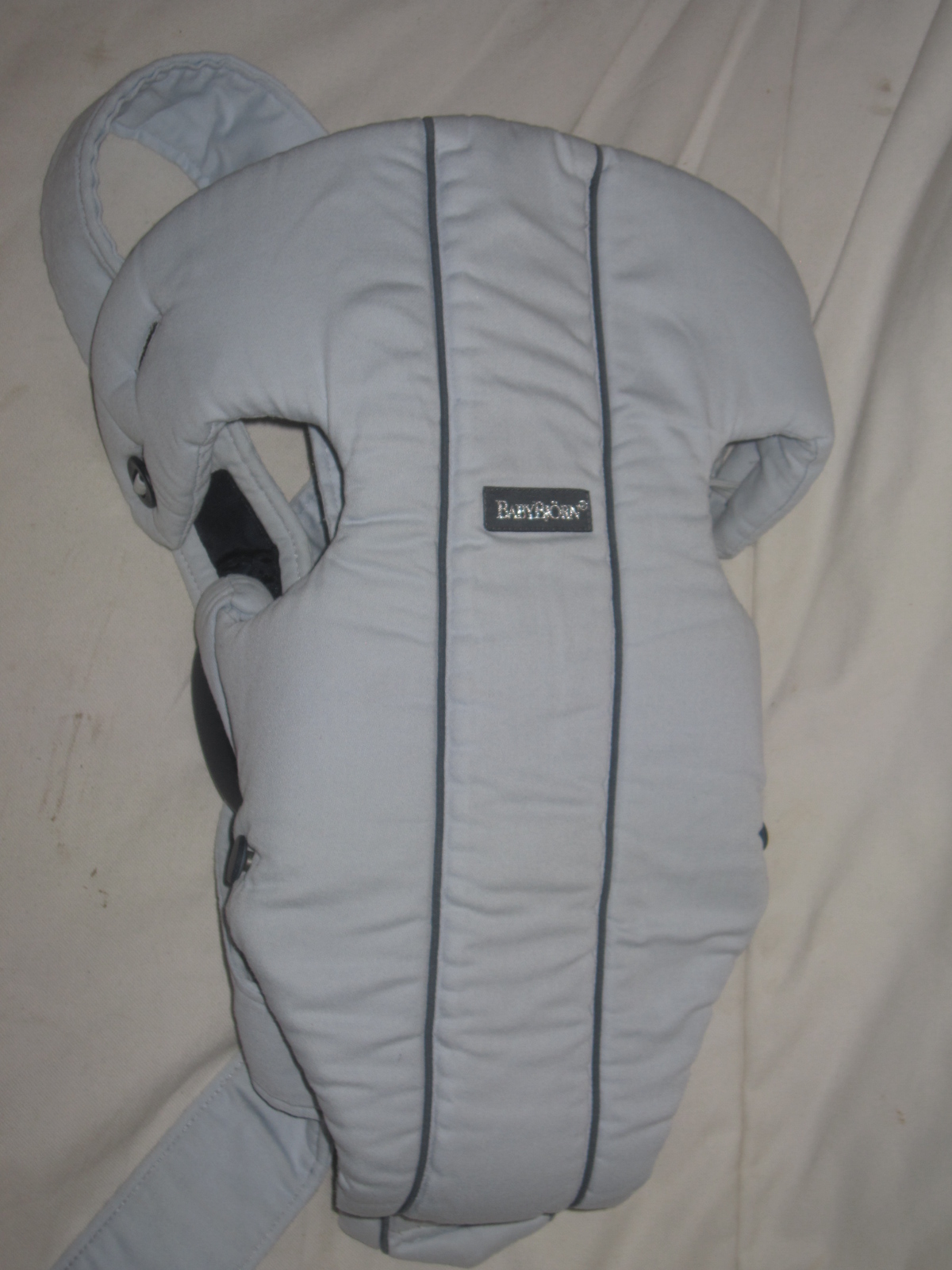 porte bébé babybjorn gris